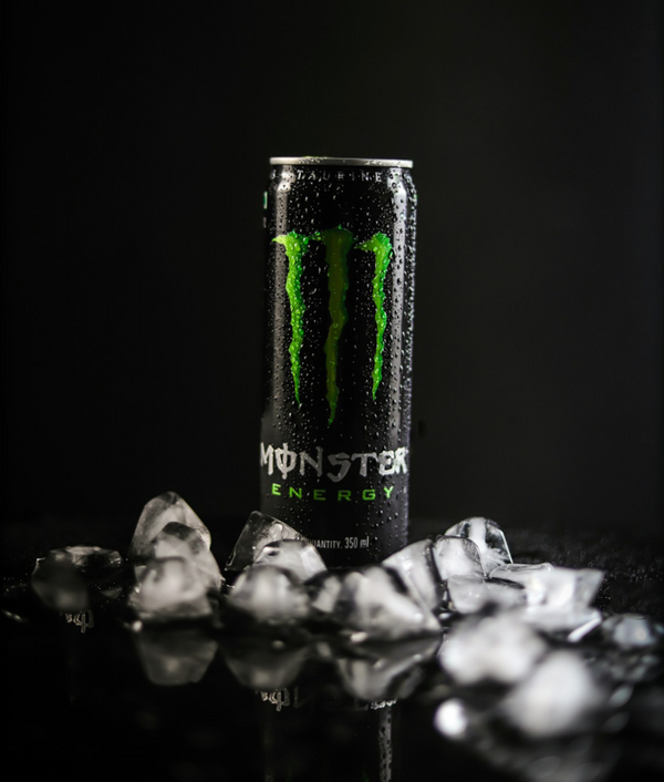 Energy Drink Nebenwirkungen: Was nach Red Bull, Monster & Co. in deinem Körper passiert – und wie du die Symptome loswirst